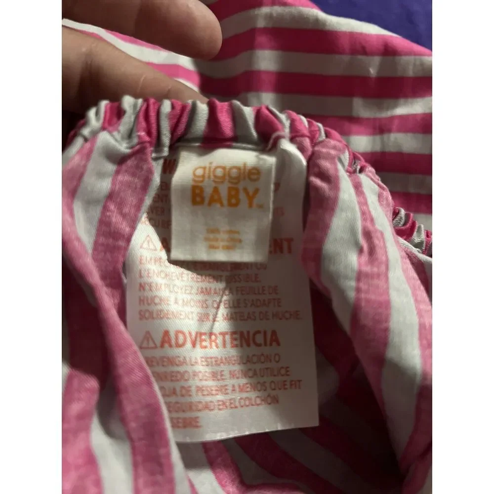 Giggle Baby Crib Sheet Fuchsia‎ Pink Gray Stripe